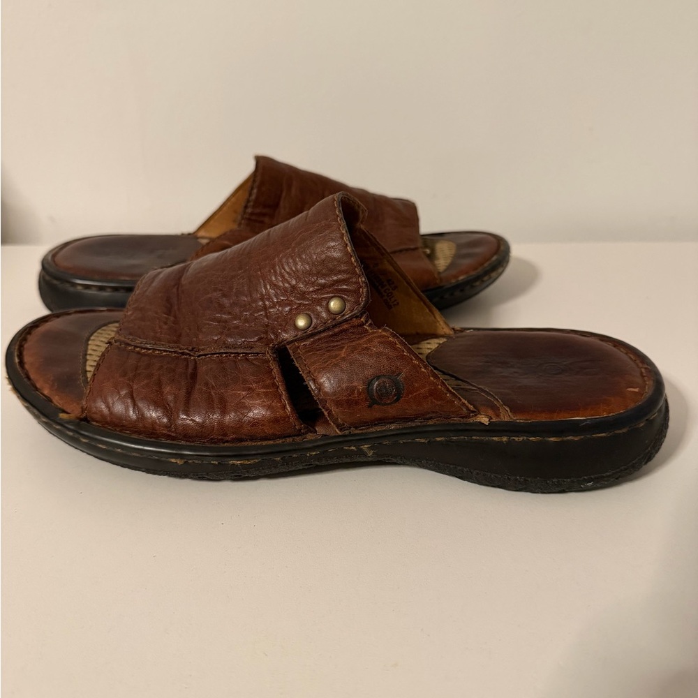Born Men's Size 9  Leather Slide Sandals in Brown - Picture 6 of 15
